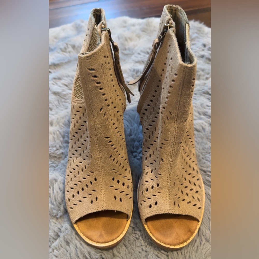 Toms open toe bootie 7